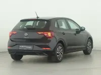 Gebraucht VW Polo Life 95 PS (69 kW) 2022 Schwarz Kleinwagen