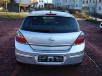 Gebraucht Opel Astra Edition 116 PS (85 kW) 2008 Silber Limousine