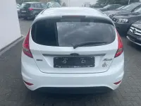Gebraucht Ford Fiesta Titanium 95 PS (69 kW) 2011 Weiß Limousine