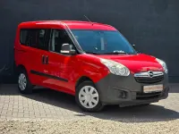 Gebraucht Opel Combo Selection 95 PS (69 kW) 2017 Tomatenrot Van / Kleinbus