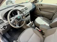 Używany Skoda Yeti 105 KM (77 kW) 2012 Szary SUV
