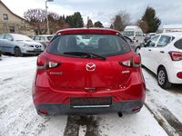 Używany Mazda 2 Prime-Line 75 KM (55 kW) 2015 Czerwony Hatchback