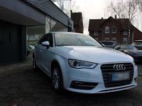 gebraucht Audi A3 Sportback 1.6 TDI S tronic Ambiente Ambiente