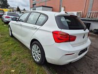 Gebraucht BMW 118 Advantage 136 PS (100 kW) 2015 Weiß Kleinwagen