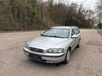 Gebraucht Volvo V70 140 PS (102 kW) 2000 Silber Kombi