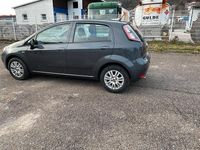 Gebraucht Fiat Punto 69 PS (50 kW) 2015 Grau Kleinwagen