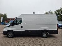 Neu Iveco Daily 156 PS (114 kW) 2026 Weiß (white ic 194) Limousine