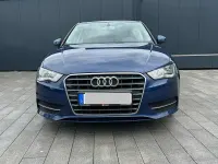 Gebraucht Audi A3 Sportback Attraction 110 PS (80 kW) 2014 Blau Kleinwagen