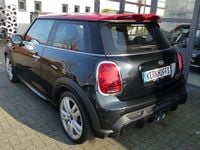 Gebraucht Mini John Cooper Works Essential 231 PS (169 kW) 2023 Midnight black ii Kleinwagen