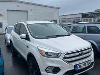 Gebraucht Ford Kuga 150 PS (110 kW) 2017 Weiß SUV