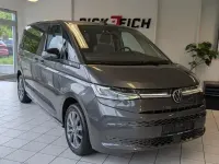 Gebraucht VW Multivan Life 150 PS (110 kW) 2023 Grau Van / Kleinbus