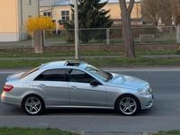 Gebraucht Mercedes E220 170 PS (125 kW) 2011 Grau Limousine