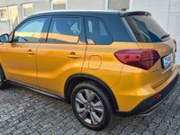 Gebraucht Suzuki Vitara Comfort 140 PS (102 kW) 2019 Gelb SUV