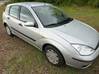 Gebraucht Ford Focus 75 PS (55 kW) 2002 Silber Limousine