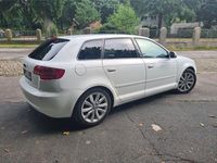 Gebraucht Audi A3 Ambiente 105 PS (77 kW) 2010 Weiß Kleinwagen