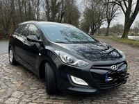 Gebraucht Hyundai i30 Classic 99 PS (72 kW) 2013 Schwarz Kombi