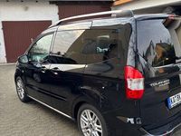 Gebraucht Ford Tourneo Courier Titanium 101 PS (74 kW) 2015 Schwarz Van / Kleinbus