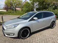Gebraucht Ford Focus Titanium 125 PS (91 kW) 2015 Silber Limousine