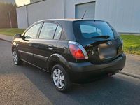 Second-hand Kia Rio 97 CP (71 kW) 2009 Negru Berlinǎ