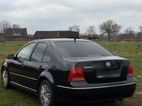 Gebraucht VW Bora 105 PS (77 kW) 2004 Schwarz Limousine