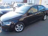 gebraucht VW Jetta VI Comfortline*NAVI*PDC*TEMPOMAT*TÜV+SERVI