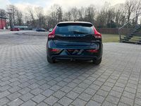 Gebraucht Volvo V40 190 PS (139 kW) 2014 Schwarz Limousine
