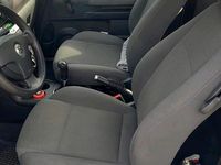 Second-hand VW Fox 59 CP (43 kW) 2011 Argintiu Hatchback