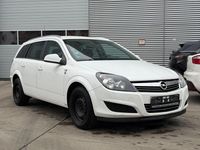 Gebraucht Opel Astra Edition 116 PS (85 kW) 2010 Weiß Kombi