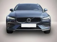 Gebraucht Volvo V60 CC Ultimate 197 PS (144 kW) 2024 Manufacturer Kombi