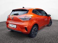 Gebraucht Renault Clio V Techno 90 PS (66 kW) 2024 Orange (metallic) Kleinwagen