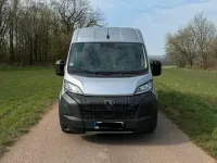 Gebraucht Peugeot Boxer 140 PS (102 kW) 2024 Silber Van