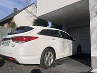 Gebraucht Hyundai i40 Premium 136 PS (100 kW) 2015 Weiß Kombi