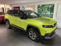 Neu Jeep Compass 145 PS (106 kW) 2026 Grün SUV