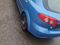 Gebraucht Chevrolet Lacetti 95 PS (69 kW) 2005 Blau Kleinwagen