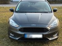 Gebraucht Ford Focus 125 PS (91 kW) 2017 Grau Kombi