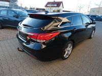 Gebraucht Hyundai i40 Style 136 PS (100 kW) 2014 Schwarz Kombi
