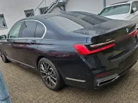 Second-hand BMW 740 Performance 320 CP (235 kW) 2019 Negru Berlinǎ