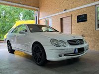 Gebraucht Mercedes CLK320 Elegance 218 PS (160 kW) 2002 Coupé