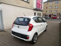 Gebraucht Kia Picanto DREAM-TEAM Edition 69 PS (50 kW) 2013 Weiß Kleinwagen