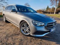 Gebraucht Mercedes E220 Avantgarde 194 PS (142 kW) 2021 Grau Kombi