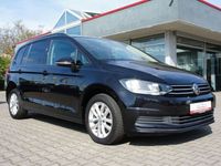 Gebraucht VW Touran Comfortline 150 PS (110 kW) 2016 Schwarz deep black perleffekt metallic Van / Kleinbus