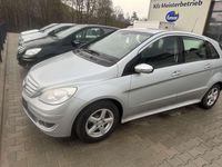 Gebraucht Mercedes B170 116 PS (85 kW) 2005 Silber Van / Kleinbus