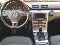 Gebraucht VW Passat 140 PS (102 kW) 2014 Braun Limousine