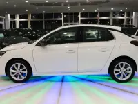 Usado Opel Corsa Elegance 101 HP (74 kW) 2023 Branco Citadino