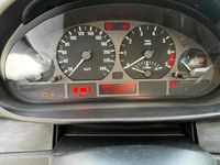 Gebraucht BMW 318 143 PS (105 kW) 2001 Grün Limousine