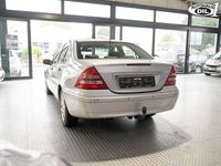 Gebraucht Mercedes C220 150 PS (110 kW) 2003 Brillantsilber  metalliclack (metallic) Limousine