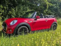 Käytetty Mini One Cabriolet Chili 102 HP (75 kW) 2017 Punainen Avoauto