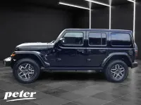 Neu Jeep Wrangler Sahara 272 PS (200 kW) 2026 Schwarz SUV