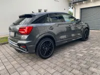 Gebraucht Audi SQ2 Sport 300 PS (220 kW) 2025 Grau SUV