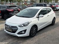 Gebraucht Hyundai i30 Classic 99 PS (72 kW) 2014 Weiß Coupé